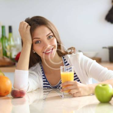 All Pros and Cons of a Juice Cleanse